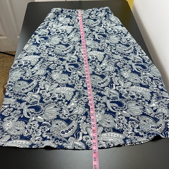Talbots White Blue Paisley Print Maxi Skirt Medium Soft Knit Comfortable Pull On - Picture 7 of 9